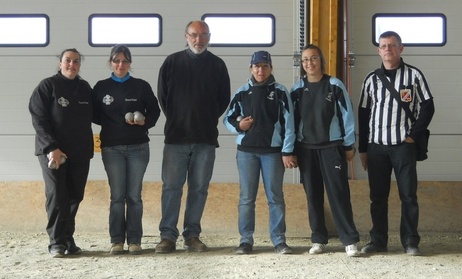 avant la finale dans le boulodrome avant la finale dans le boulodrome