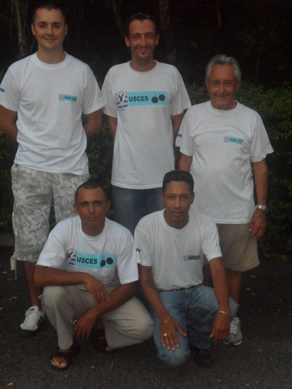 La délégation de l'USCES avant le départ pour Mayotte