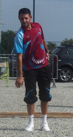 un titre mérité pour jérémy GUIQUERO et un second aussi mérité avec jacky et nénéne en triplette , c'est encore plus beau un titre mérité pour jérémy GUIQUERO et un second aussi mérité avec jacky et nénéne en triplette , c'est encore plus beau