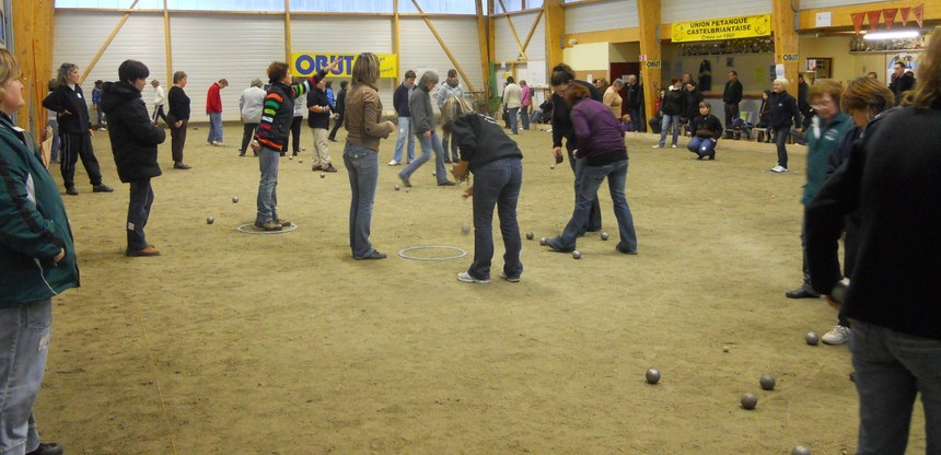 la pétanque au féminin la pétanque au féminin