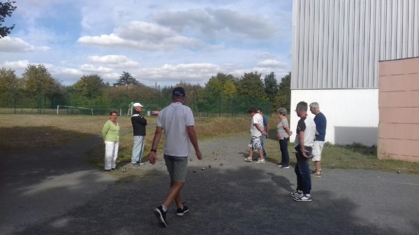 Participation de notre club à la journée " L'ivre de Sport" à Bênet