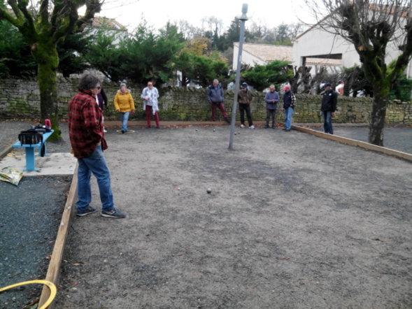 Inauguration de notre nouveau terrain Square de Poilus Inauguration de notre nouveau terrain Square de Poilus