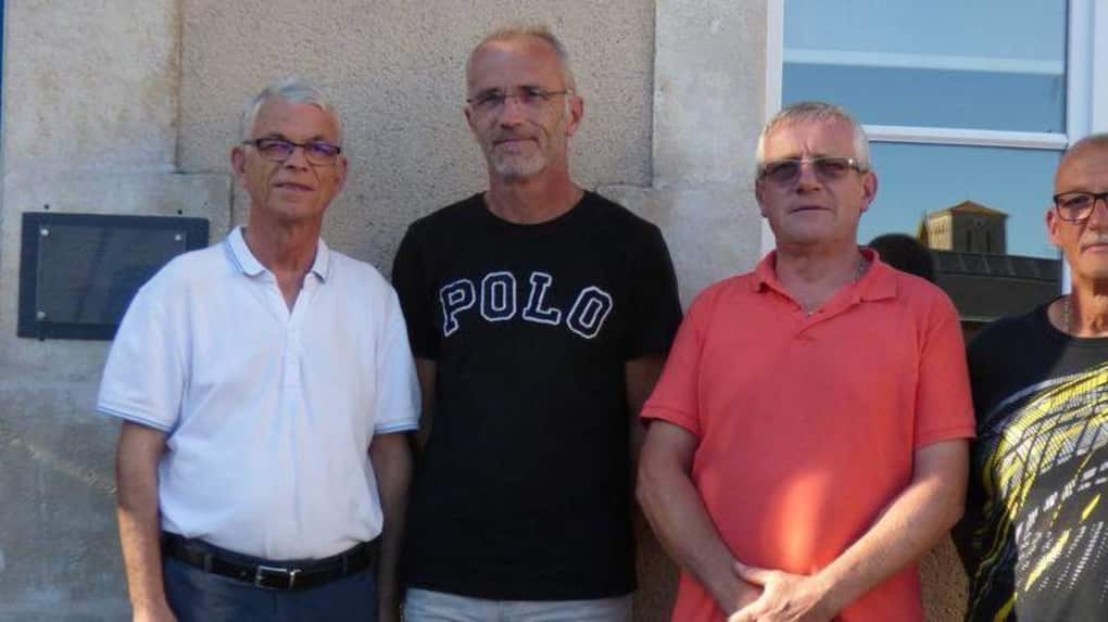 En partant de la gauche : Daniel Griveau,Jean-françois Moreau, Michel Gautier,et Daniel Landrit En partant de la gauche : Daniel Griveau,Jean-françois Moreau, Michel Gautier,et Daniel Landrit