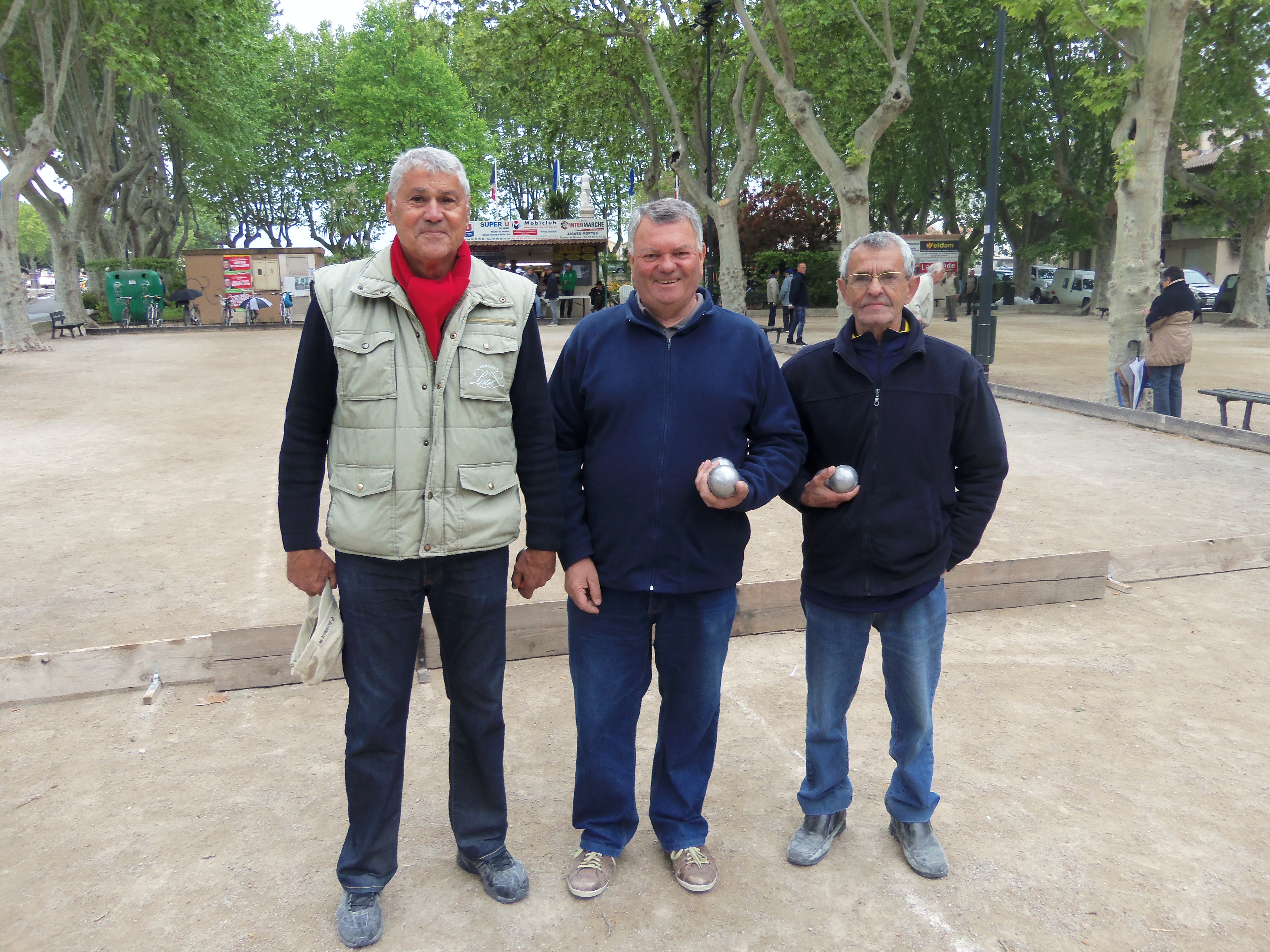 Jean-claude URBE, Gérard MICHEL et Gérard ROUVIERE se sont distingués en accédant au quart de finale du challenge Louis MEZY les 19 et 20 avril. Félicitations aux dignes représentants de la BSAM.