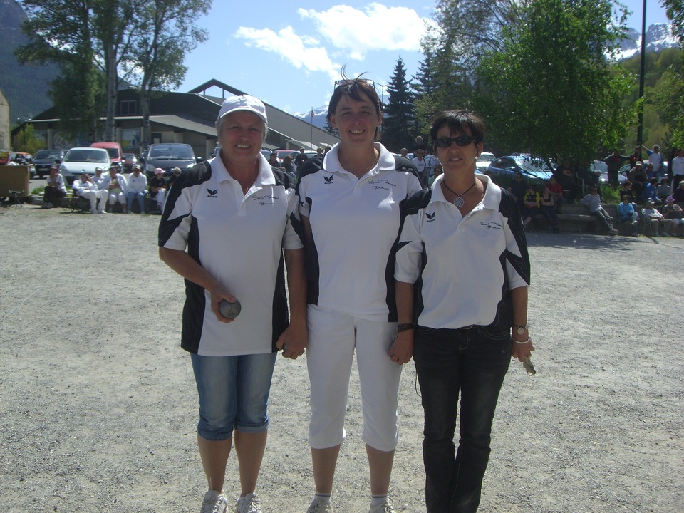 Eliminatoire : Triplettes pétanque homme et Femme Eliminatoire : Triplettes pétanque homme et Femme