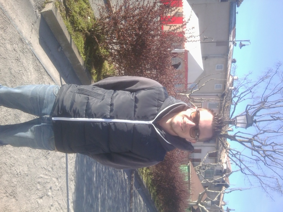 Damien Roman Damien Roman