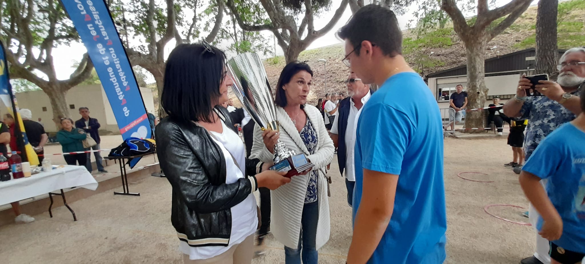 Des jeunes aux dents longues Des jeunes aux dents longues