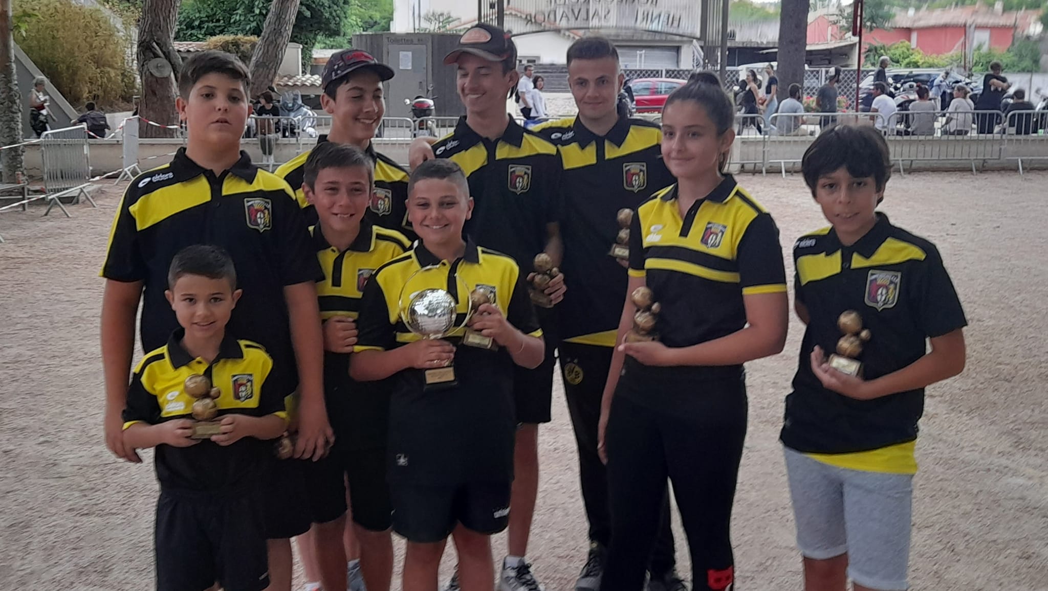 La très belle et valeureuse formation des Bouches-du-Rhône. Le sourire malgré la défaite. La très belle et valeureuse formation des Bouches-du-Rhône. Le sourire malgré la défaite.