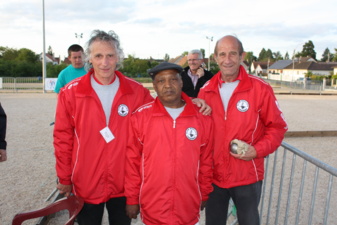 La triplette " vétéran" Christian JULVE,Jean Marc ABMONT et Jean Pierre SERVIN (VIERZON C B ) CHAMPION DE LIGUE 2014