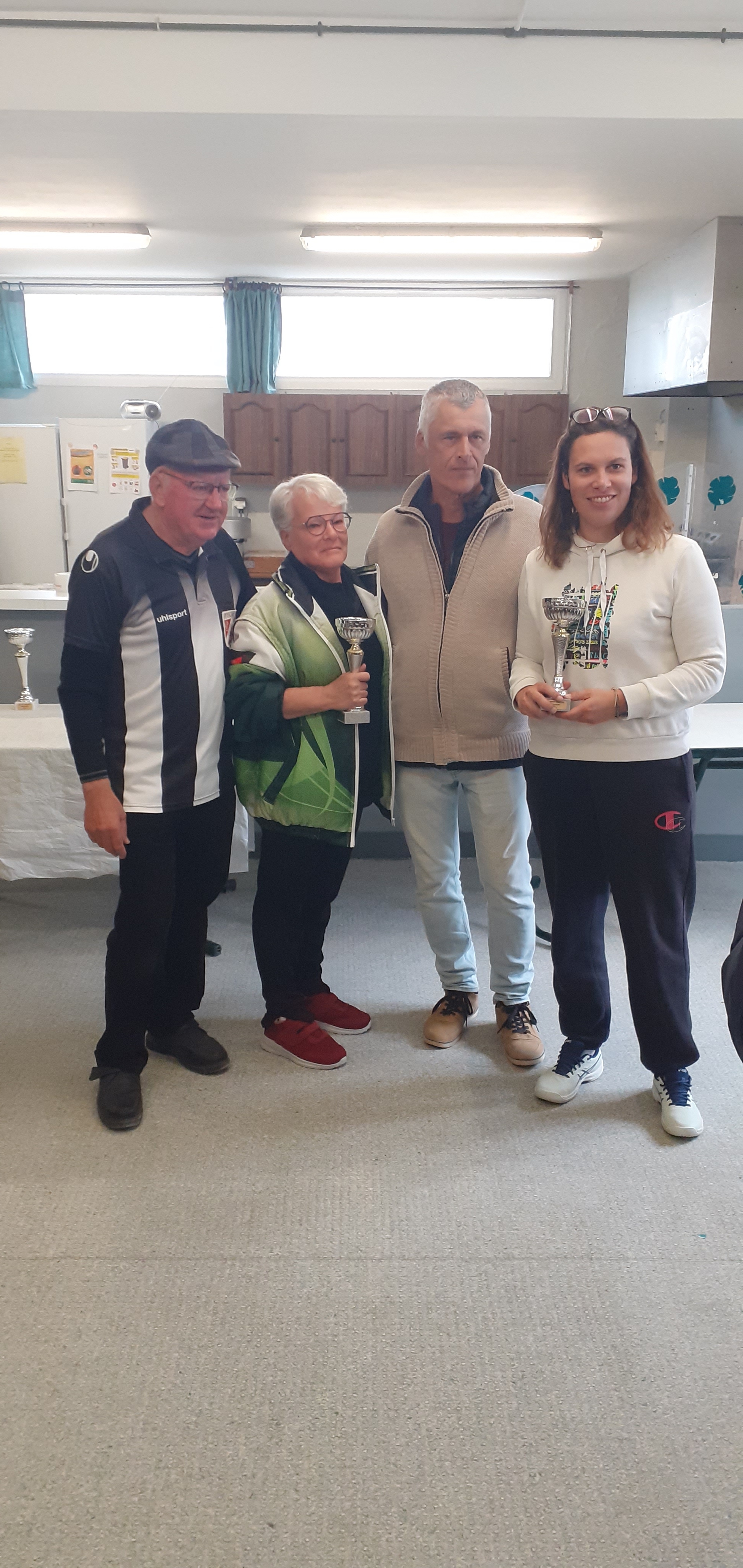 Une équipe de Romorantin a la 2° place Une équipe de Romorantin a la 2° place