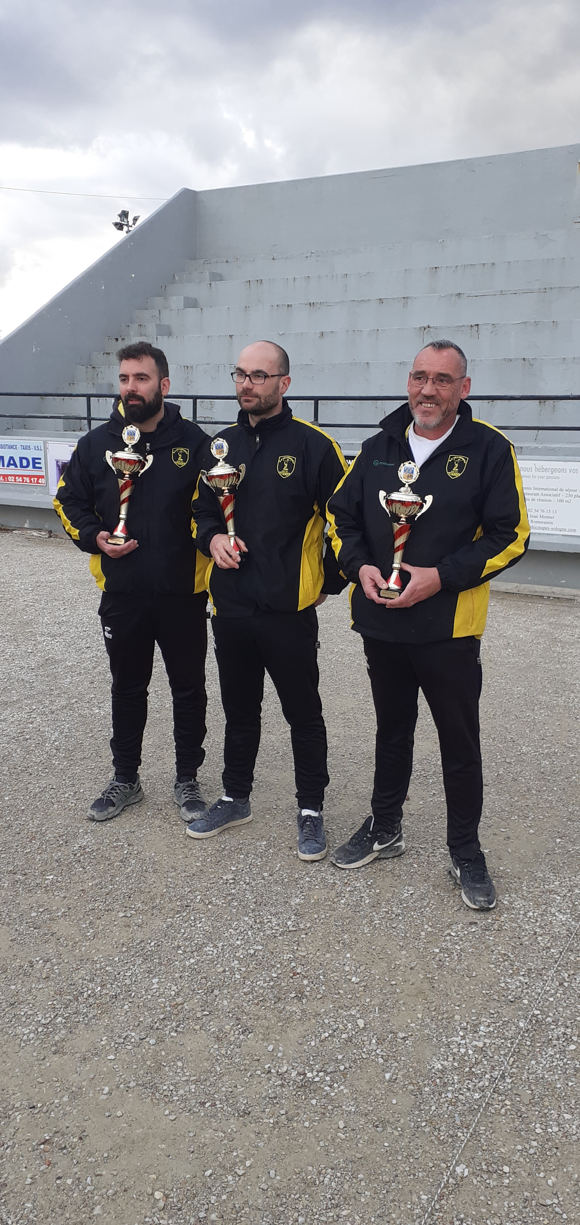 CHAMPIONNATS 41 CHAMPIONNATS 41