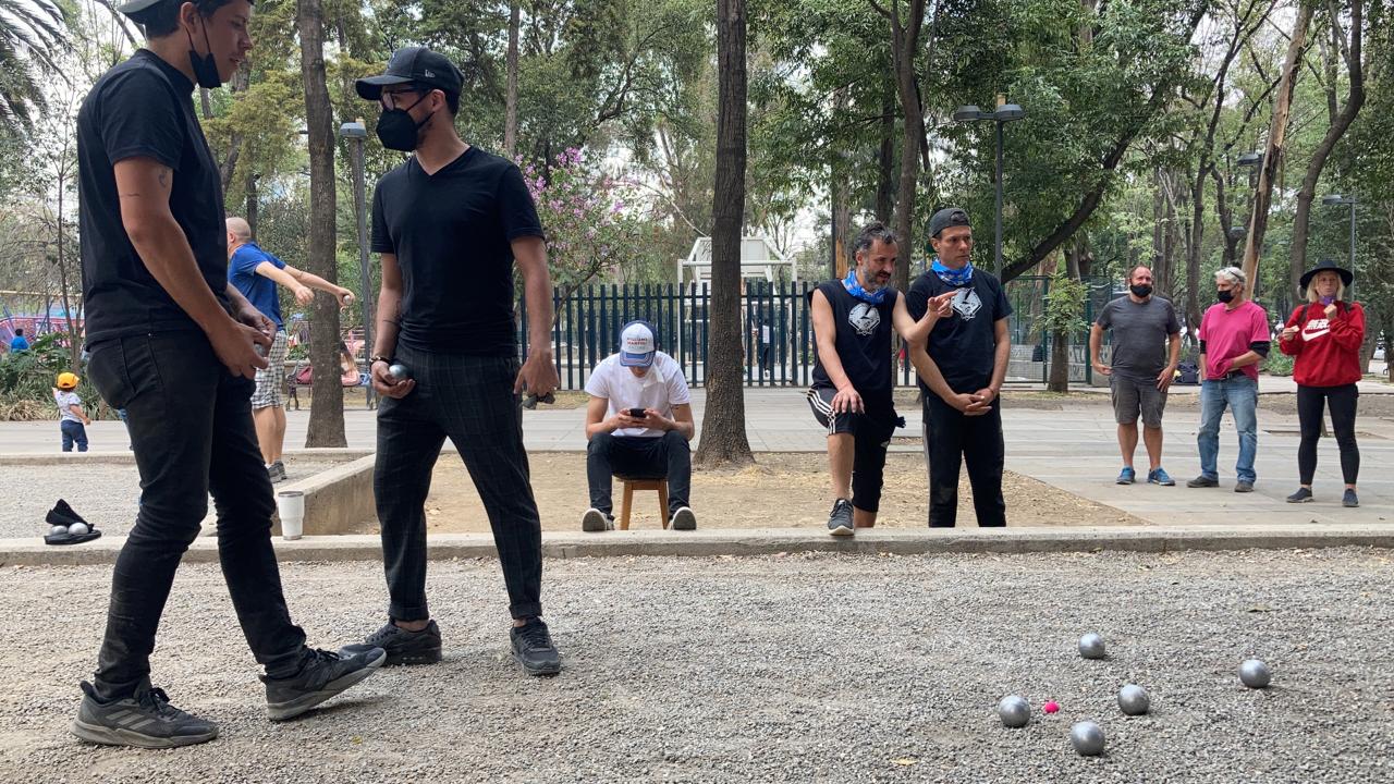 Buen torneo en CDMX, 12 equipos y mucha pétanque