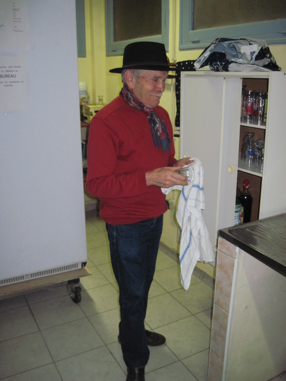 Jo et son chapeau ^-^ Jo et son chapeau ^-^