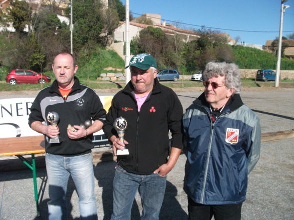 Fouillard/Raynier/l'arbitre Fouillard/Raynier/l'arbitre