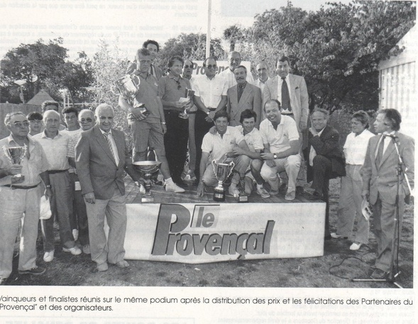 04-08-1989 - 81ème Provençal - Accroupis sur le podium, Francis Fauchier, Claude Gramondi et Alain Demichelis ; 04-08-1989 - 81ème Provençal - Accroupis sur le podium, Francis Fauchier, Claude Gramondi et Alain Demichelis ;