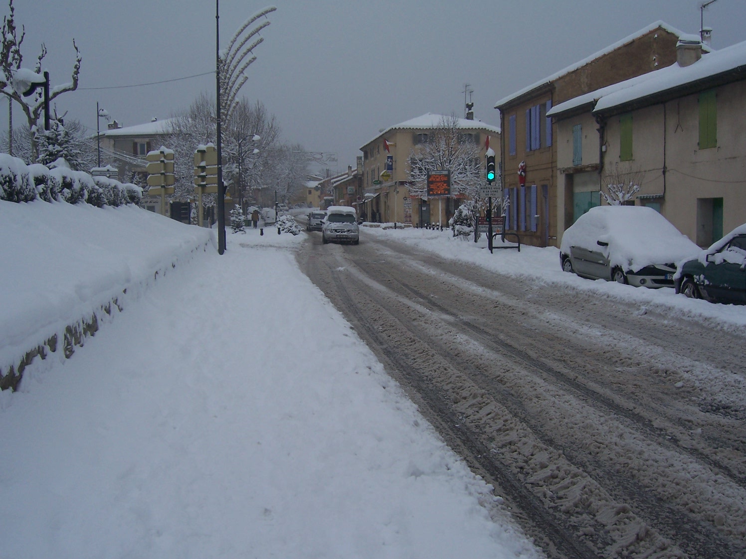07-01-2009 L'avenue Maurice Plantier sous la neige