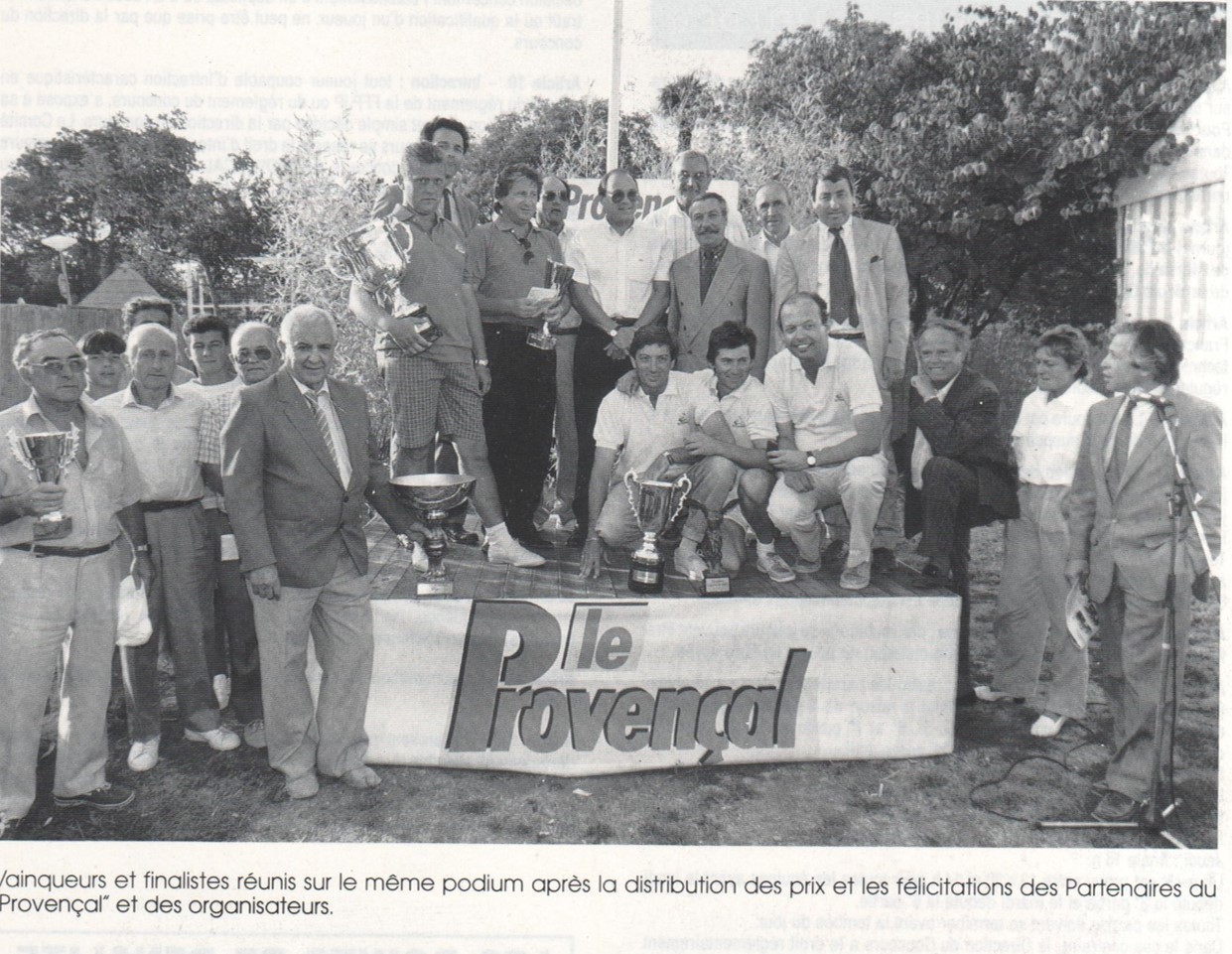 04-08-1989 - 81ème Provençal - Accroupis sur le podium, Francis Fauchier, Claude Gramondi et Alain Demichelis ;