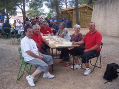 08-05-2009 Le repas sous les pins 004.jpg