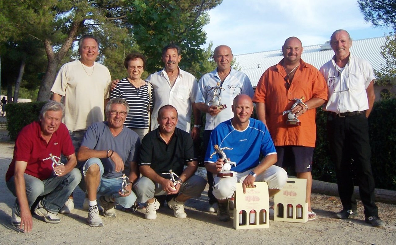 28-08-2011 Venelles - Souvenir Maurice Baudino et Antoine Grau, les lauréats et Alain Quaranta, Adjoint au maire 007