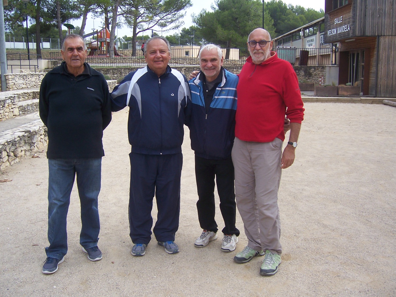 09-10-2016 Nunzio Gambino, demi-finaliste, Christian Gramondi, lauréat, Benoit Mangiaracina, président de la BV, Denis Fouque, finaliste  100_2992 09-10-2016 Nunzio Gambino, demi-finaliste, Christian Gramondi, lauréat, Benoit Mangiaracina, président de la BV, Denis Fouque, finaliste  100_2992