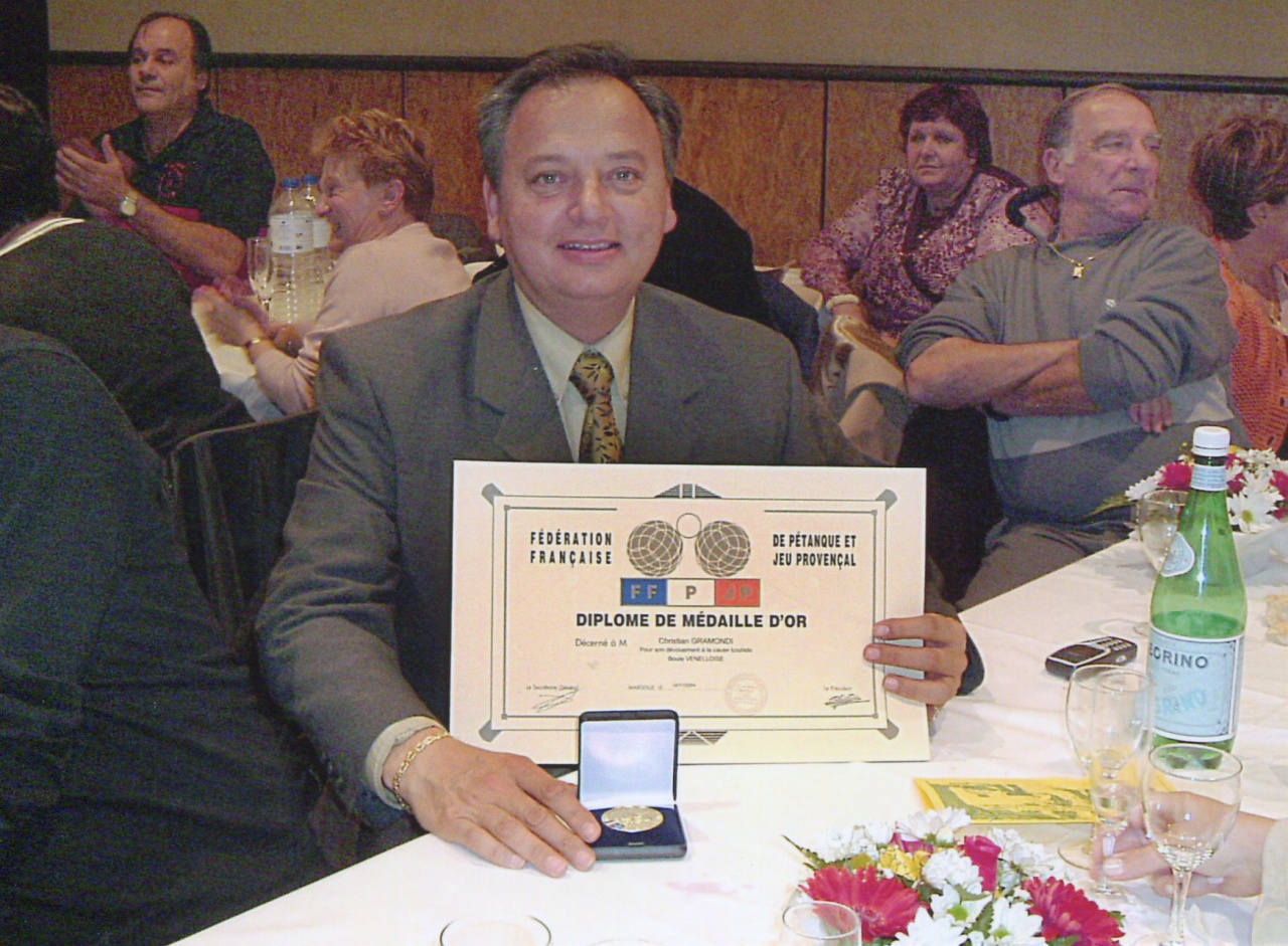 14-11-2004 Christian Gramondi, médaille d'Or de la FFPJP