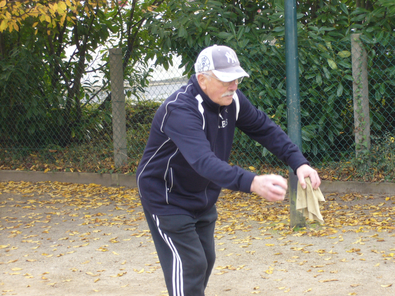 classement vétéran année 2014 1er claude VALIN -- 3ème silvère SEBASTIEN. reprise concours vétérans le 4 mars au cochonnet havrais, le 05 mars concours organisé par notre club  venez nombreux