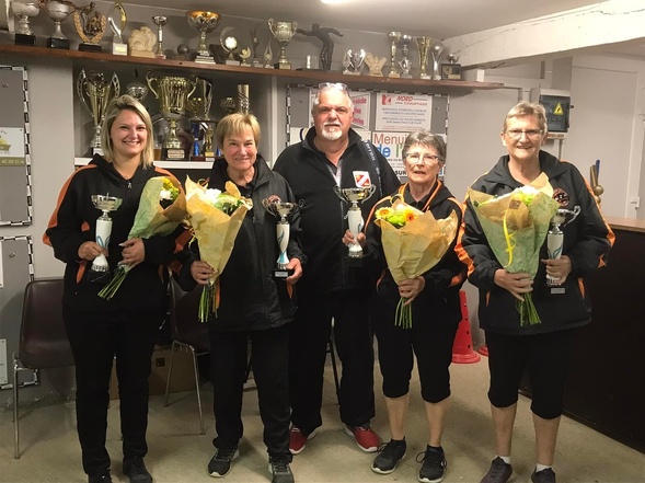  MOIS D'AVRIL  QUADRETTE FEMININES