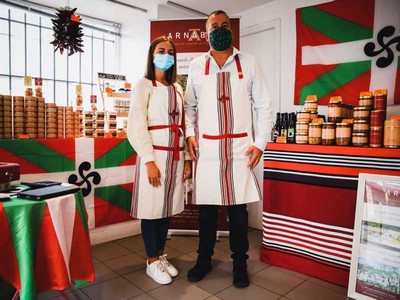 Cliquez sur la photo pour accéder au site Cliquez sur la photo pour accéder au site