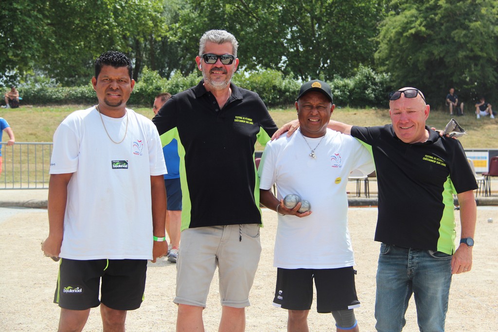 Châteauneuf-sur-Loire 2025 (23) Châteauneuf-sur-Loire 2025 (23)