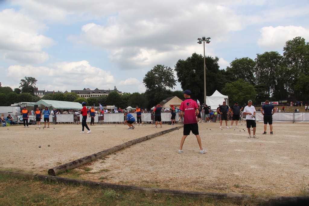 Châteauneuf-sur-Loire 2025 (26) Châteauneuf-sur-Loire 2025 (26)