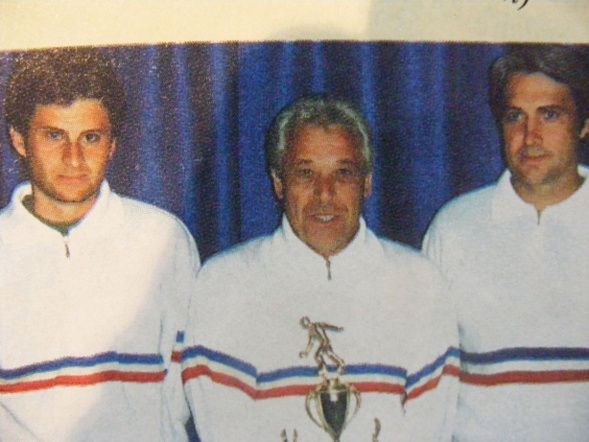 Champion de Ligue PACA 1993 avec les jeunes Alain Valdes et Christian Blasco en 1993 à Puyricard