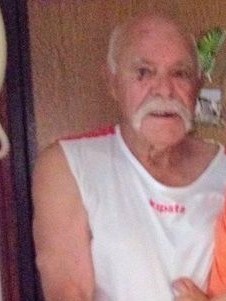 Jean Pierre le papy tant aimé par ses petits enfants et sa famille. (Source Photo Laurent Audemard) Jean Pierre le papy tant aimé par ses petits enfants et sa famille. (Source Photo Laurent Audemard)