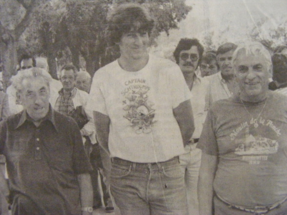 "Milou" CHANDEYSSON ici à gauche avec Pascal SANCHEZ et Antoine ARTIGUES 1984 sur le Jean Jaurès "Milou" CHANDEYSSON ici à gauche avec Pascal SANCHEZ et Antoine ARTIGUES 1984 sur le Jean Jaurès