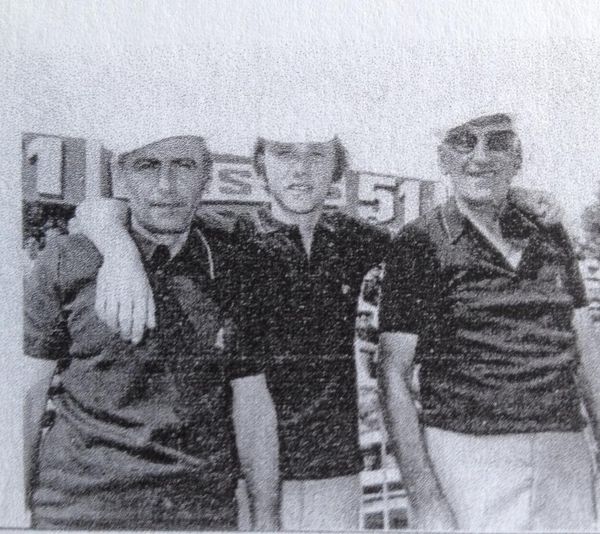 Un jeune prodige nommé Massoni entre deux dinosaures Jeannot Carbuccia et Bert Calanotti, le pari de l'Aigle noir presque gagné avec cette finale du Provençal 1970 perdue contre Vian Vivancos et Cantarel (Photo archives Le Provençal)