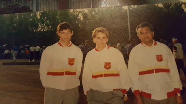 Gérard VIGUE ici à droite avec le blouson de Champions de Ligue au Championnat de France de Mandelieu 1989 avec son fils Jean-Marc VIGUE à droite et Jean-Marie EGIDO au centre.