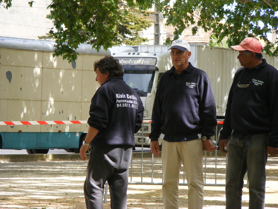 A Esther (de 3/4) M Gehant L Adrien A Esther (de 3/4) M Gehant L Adrien