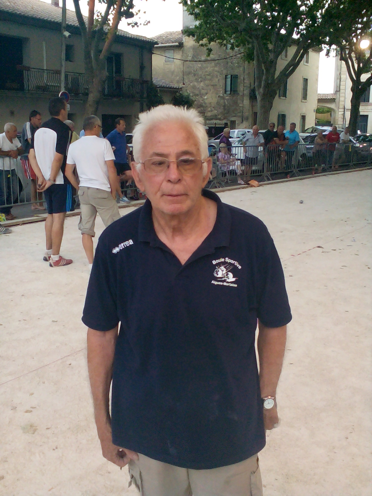 David Bonnifas dit "Lovino" d'Aigues Mortes désolé pour ces co équipiers mais je n ai q une vidéo de l équipe...