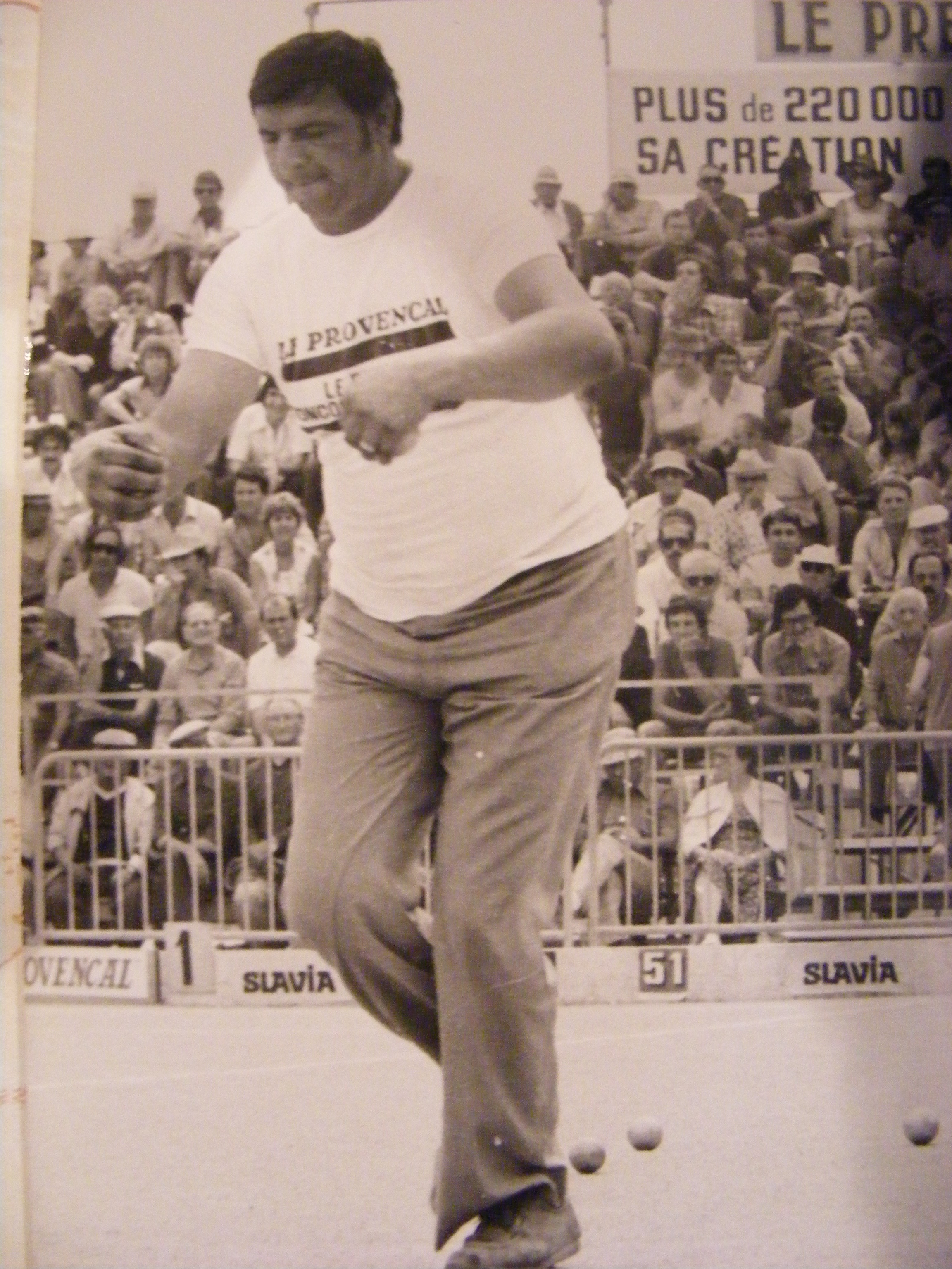 Loule s'essaye... (Demie finale du Provençal 1977) Loule s'essaye... (Demie finale du Provençal 1977)