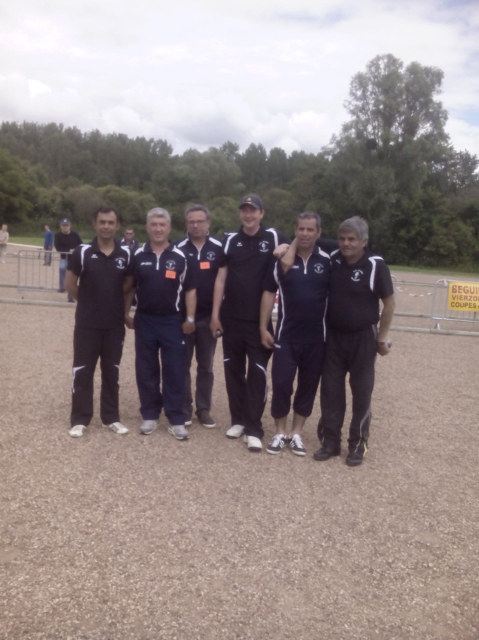 Demi-finale du championnat du Cher triplette 2016 - Allouis contre Argent Demi-finale du championnat du Cher triplette 2016 - Allouis contre Argent