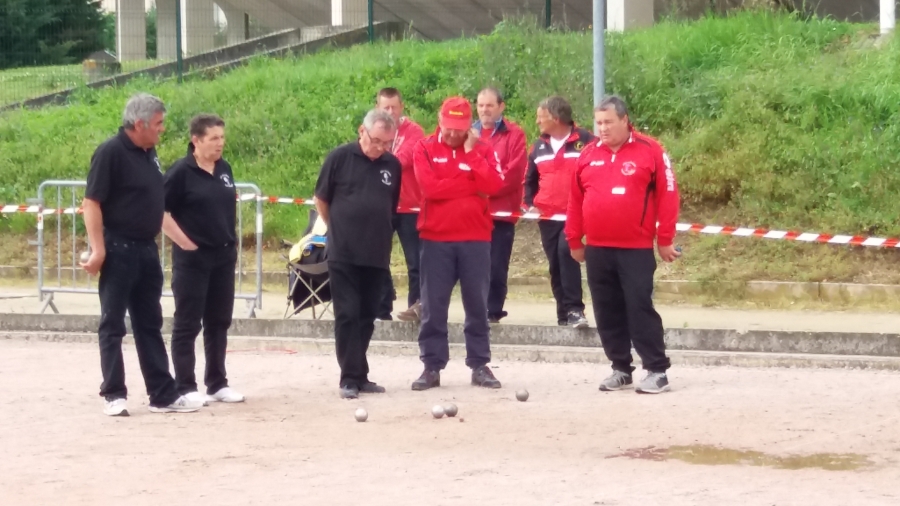 Championnat du Cher triplettes vétérans 2016 à St Amand Championnat du Cher triplettes vétérans 2016 à St Amand