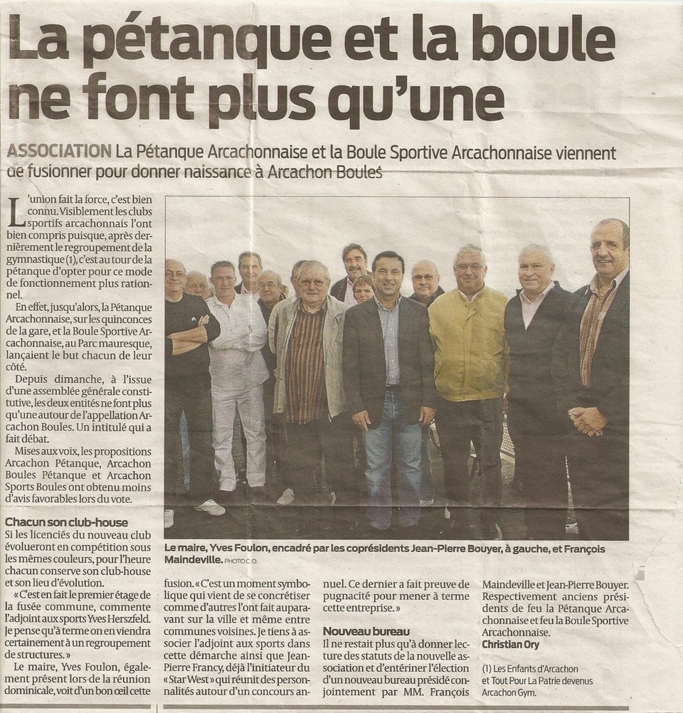 La Fusion (pas nucléaire) des 2 clubs d'Arcachon La Fusion (pas nucléaire) des 2 clubs d'Arcachon