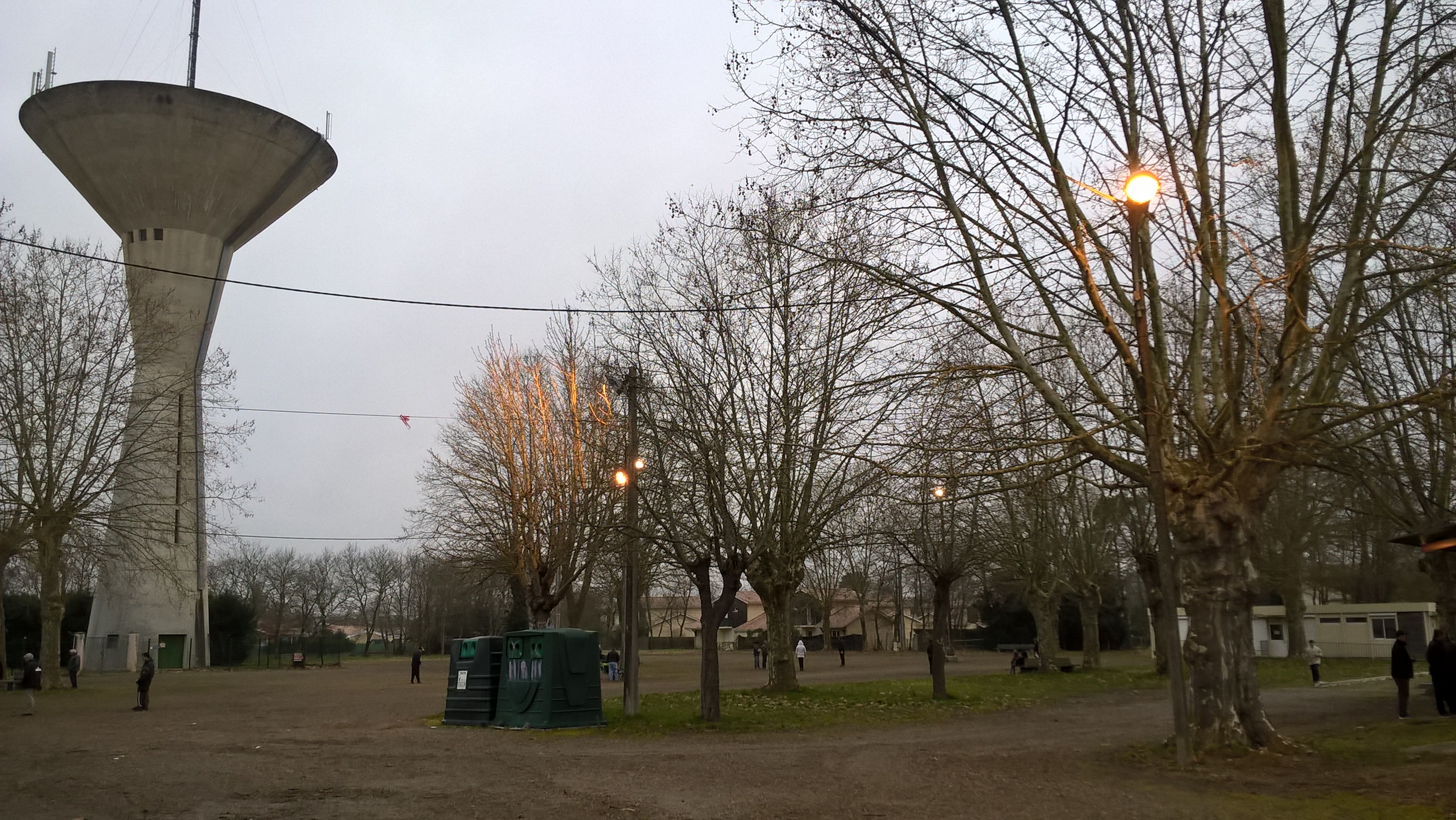 MONT DE MARSAN Vétérans et LE BARP Séniors MONT DE MARSAN Vétérans et LE BARP Séniors