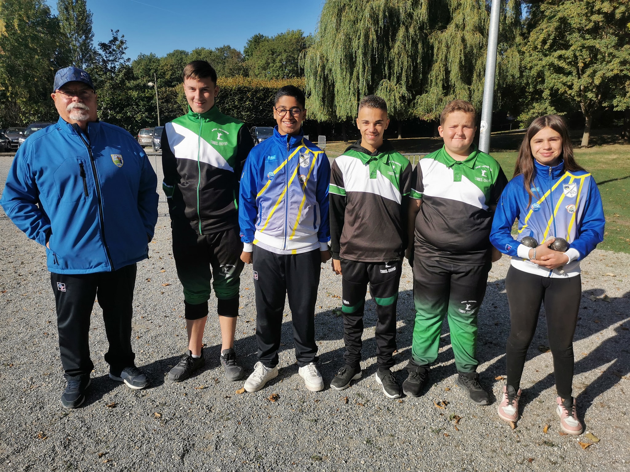 Coach: DENIZE Daniel  3 Joueurs de Corbeil et 2 de D'HUISON