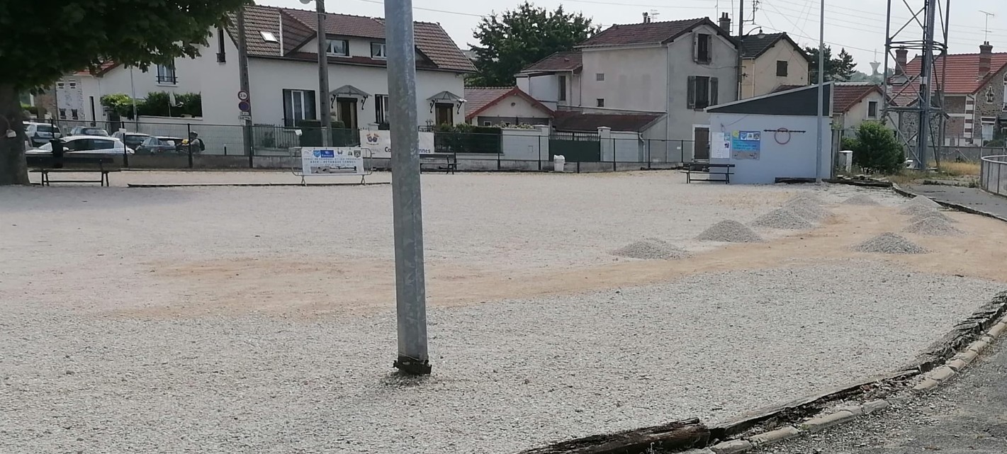 FINITION DU TERRAIN DE  PETANQUE