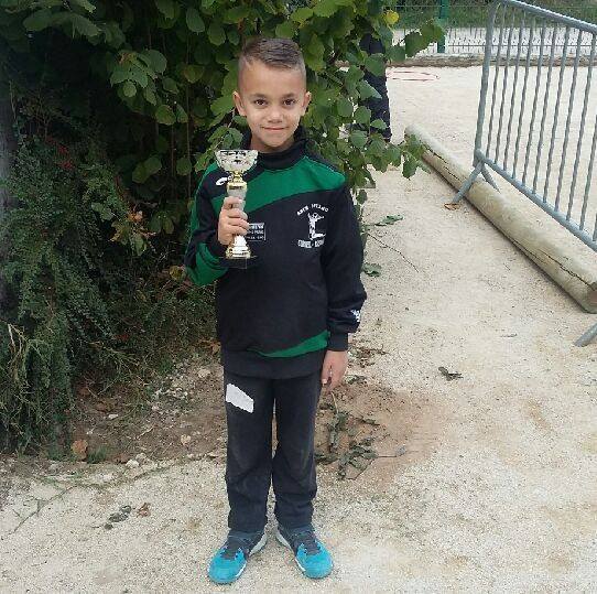 LORENZO Vainqueur à D'HUISON avec 4 Victoires en Tête à Tête. LORENZO Vainqueur à D'HUISON avec 4 Victoires en Tête à Tête.