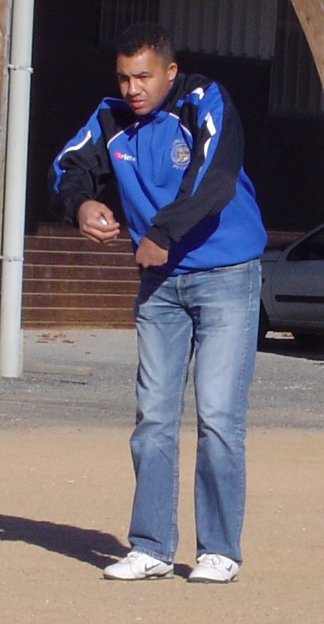 Laurent COURJAL, ici au tir, aura été précieux à son équipe lors de ce tour. Laurent COURJAL, ici au tir, aura été précieux à son équipe lors de ce tour.