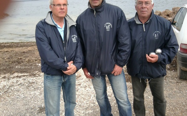 Championnats secteur triplette pétaque 2011  à poussan