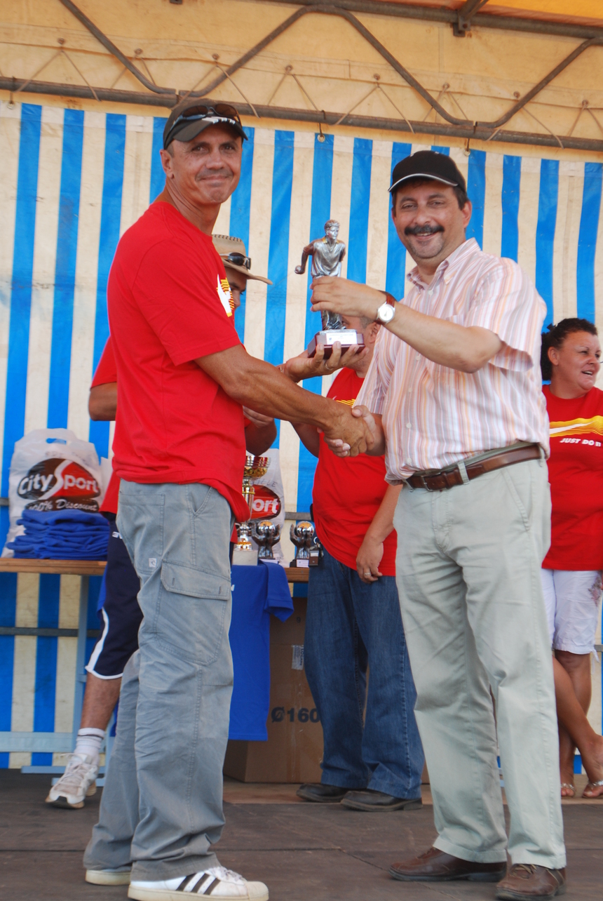 Jean Denis BARRET veut garder leur trophée