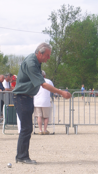 le president marc simon en pleine action!!!! le president marc simon en pleine action!!!!