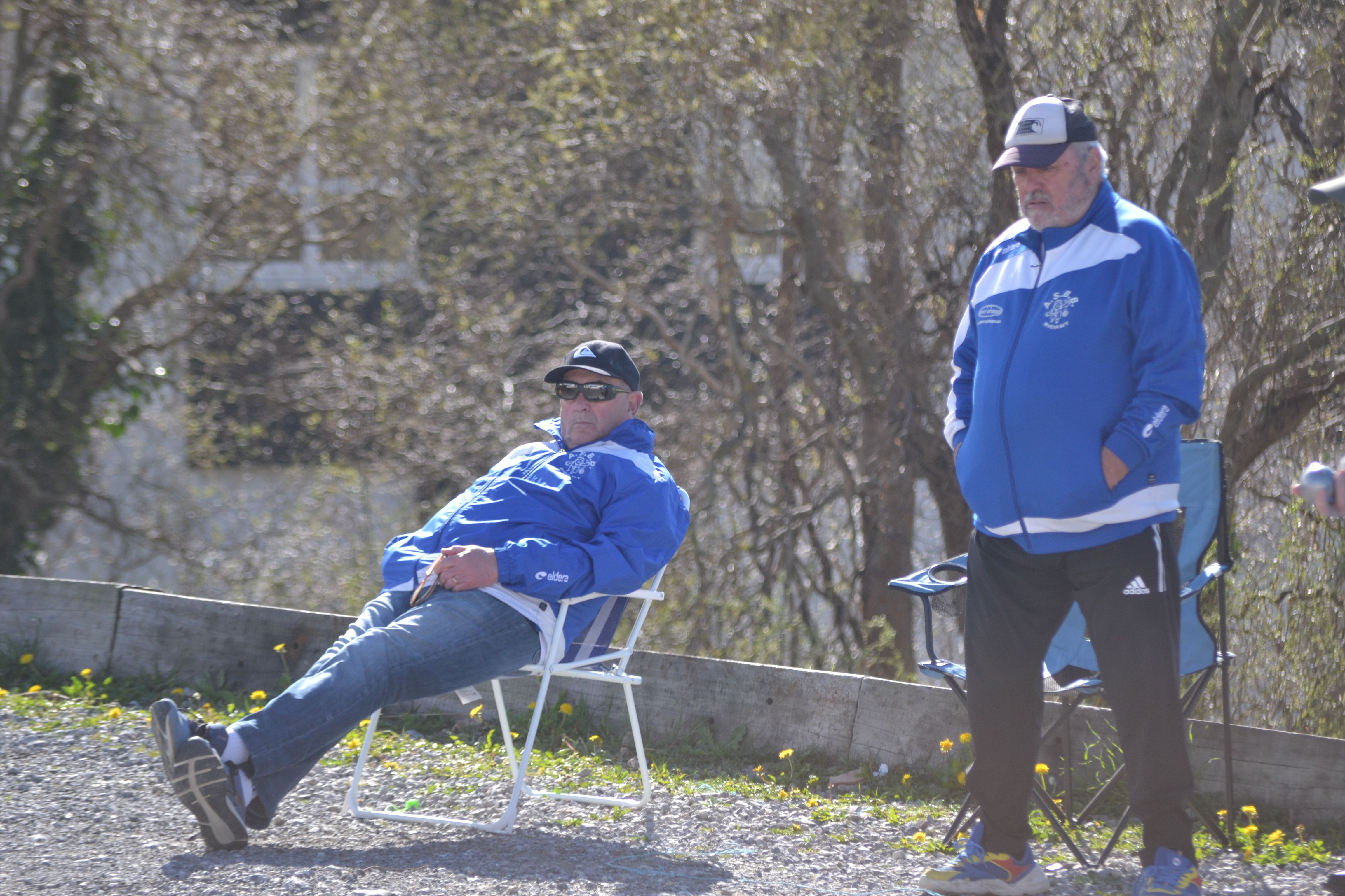 Y'avait des "grincheux" Y'avait des "grincheux"